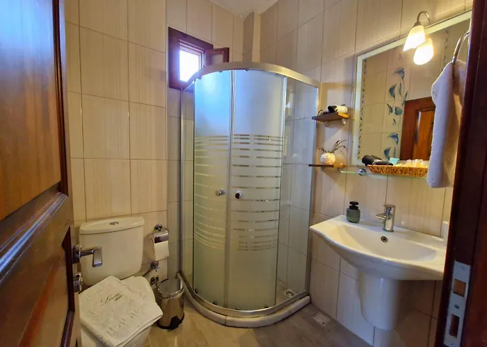 民宿 Loca Hill 马尔马里斯