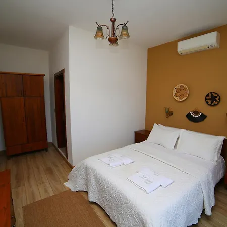 Loca Hill Pansiyon *