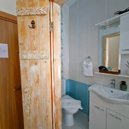 Gazde/Camere de închiriat Loca Hill