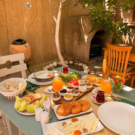 Loca Hill Gazde/Camere de închiriat Marmaris