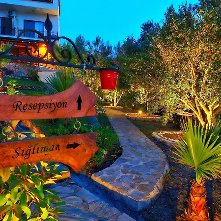 Loca Hill Gazde/Camere de închiriat *